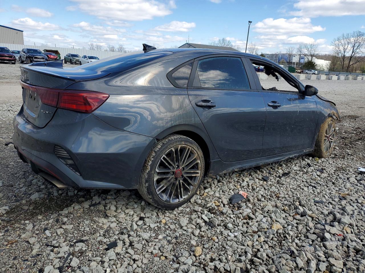 2023 KIA FORTE GT