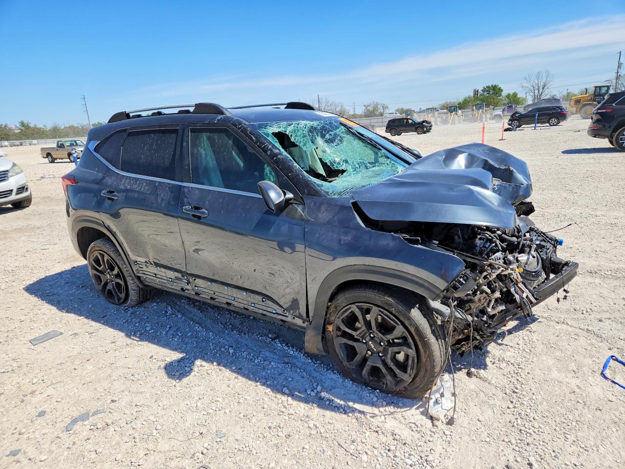2024 KIA SELTOS S, X-Line