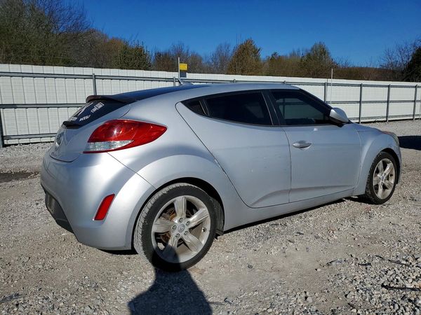 2015 HYUNDAI VELOSTER GLS(Middle)