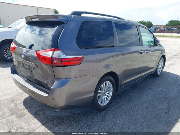 2016 TOYOTA SIENNA XLE PREMIUM 8 PASSENGER — I4