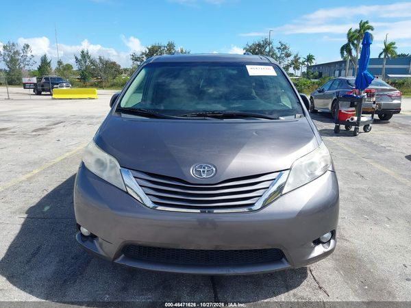 2016 TOYOTA SIENNA XLE PREMIUM 8 PASSENGER — I115
