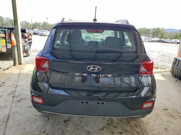 2026 HYUNDAI VENUE SEL, SEL w/ 2-Tone Roof