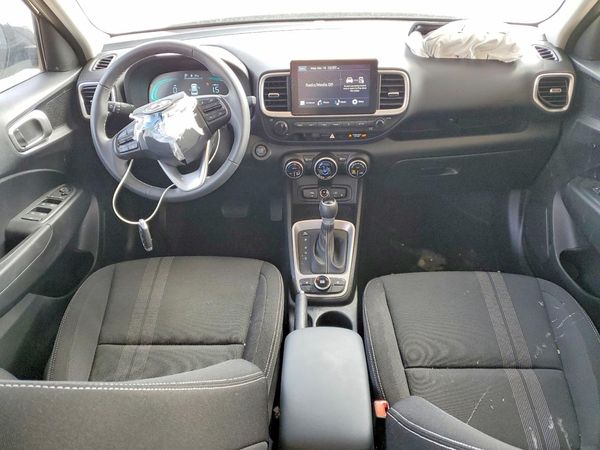 2026 HYUNDAI VENUE SEL, SEL w/ 2-Tone Roof