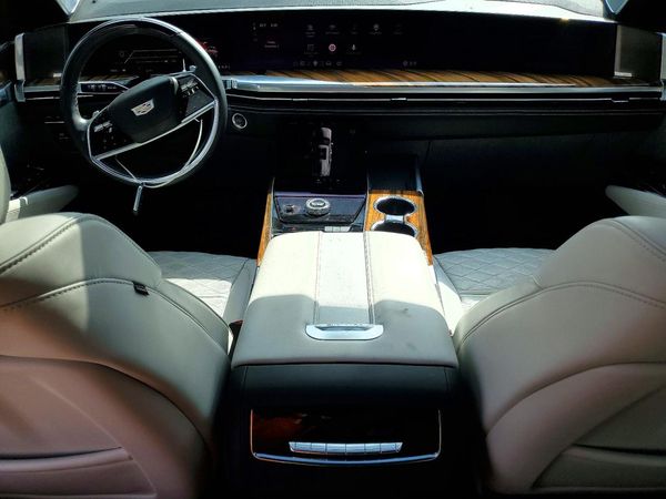 2025 CADILLAC ESCALADE Sport Platinum