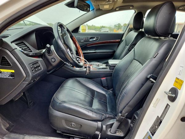 2016 KIA K900