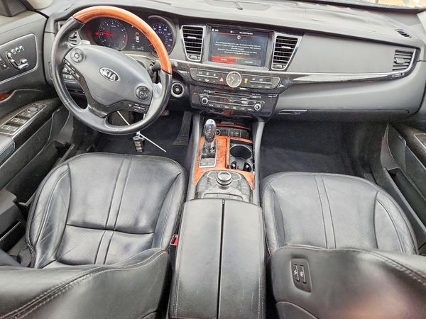 2016 KIA K900