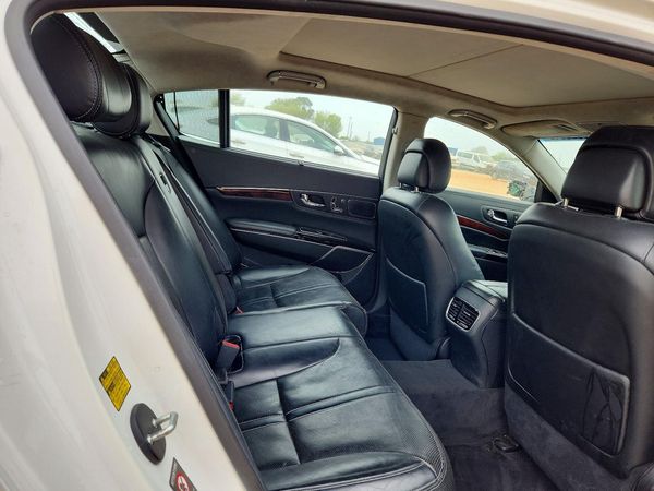 2016 KIA K900