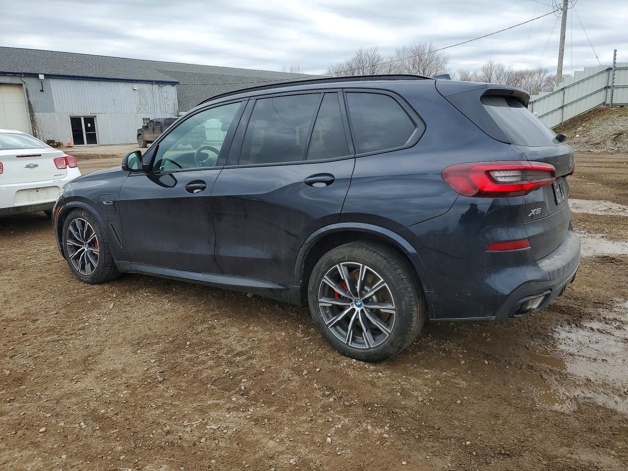 2023 BMW X5 xDrive45e