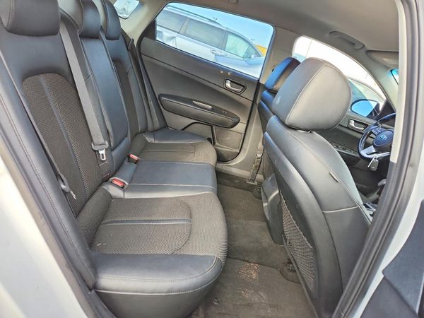 2019 KIA OPTIMA LX, S