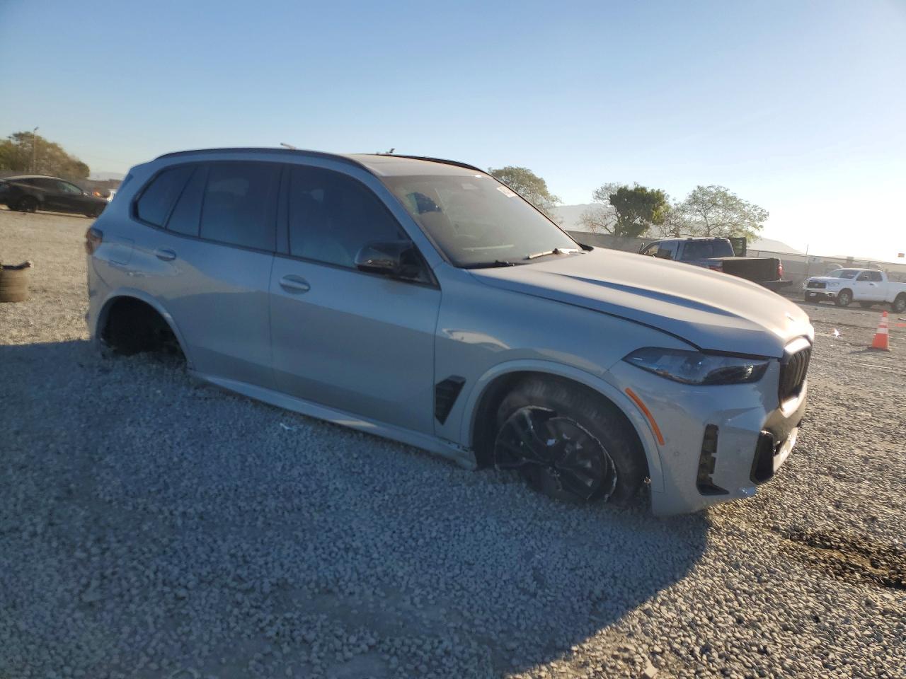 2024 BMW X5 M60i