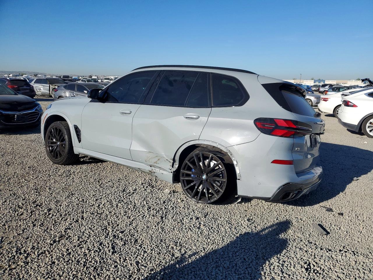 2024 BMW X5 M60i