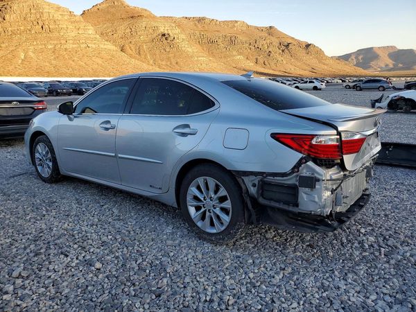 2013 LEXUS ES 300H