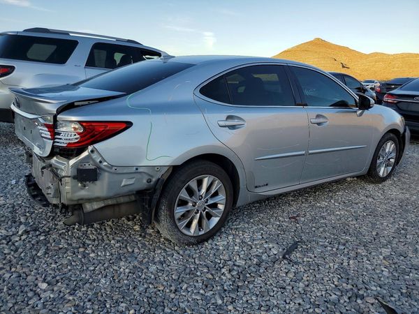 2013 LEXUS ES 300H