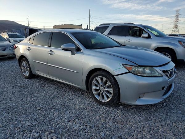 2013 LEXUS ES 300H