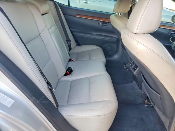 2013 LEXUS ES 300H