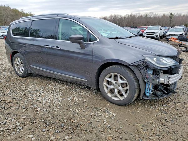 2019 CHRYSLER PACIFICA Touring L Plus