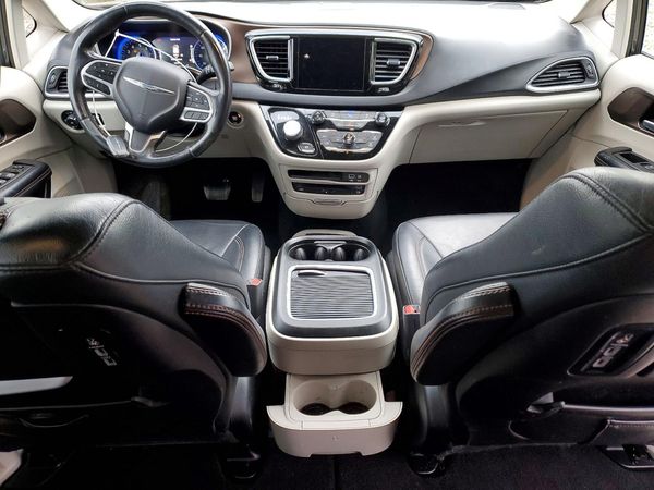 2019 CHRYSLER PACIFICA Touring L Plus