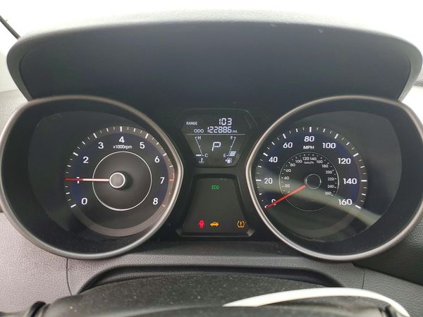 2013 HYUNDAI ELANTRA
