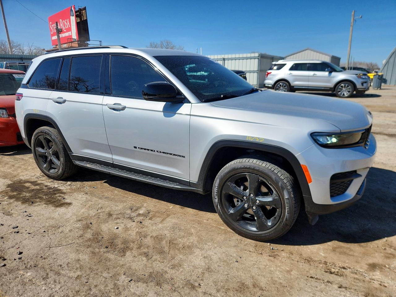 2022 JEEP GRAND CHEROKEE LAREDO 4X4