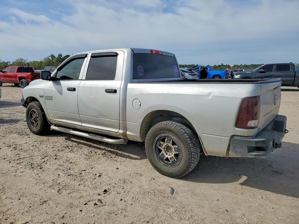 2014 RAM 1500 ST CREW CAB 4X2