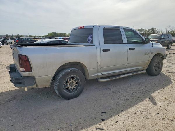 2014 RAM 1500 ST CREW CAB 4X2