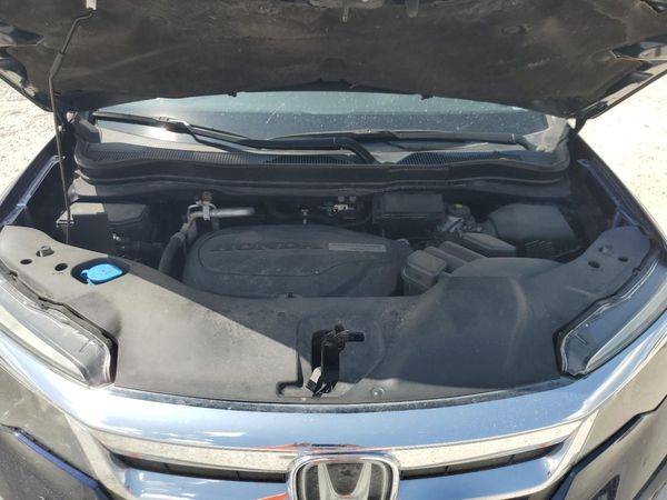 2019 HONDA PILOT BLACK — Engine bay