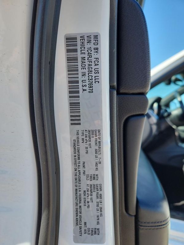 2020 JEEP GRAND CHEROKEE Laredo