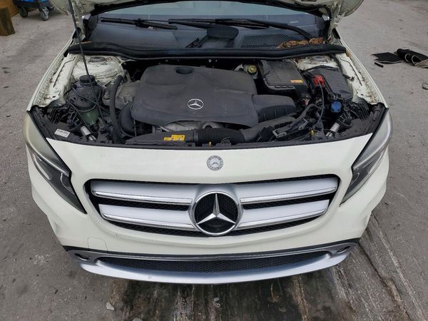 2015 MERCEDES-BENZ GLA GLA250 4-MATIC