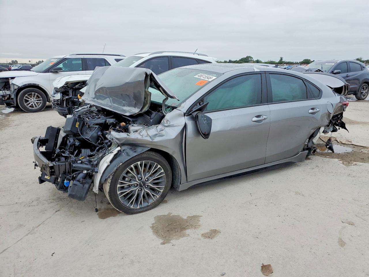 2024 KIA FORTE GT Line