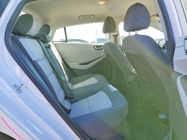 2020 HYUNDAI IONIQ PLUG-IN HYBRID SEL