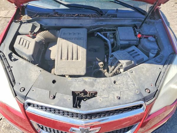 2015 CHEVROLET EQUINOX 1LT — Engine bay