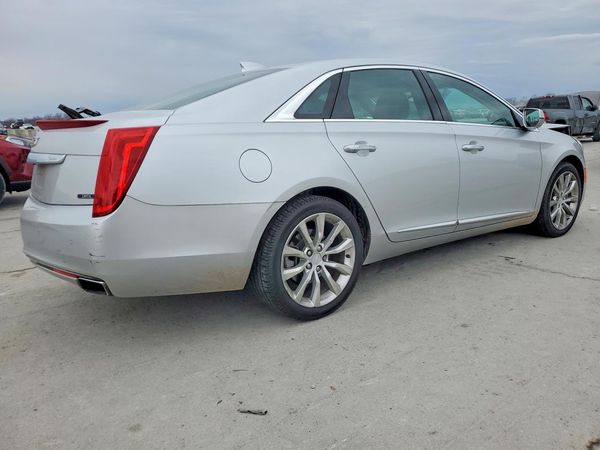 2017 CADILLAC XTS Luxury