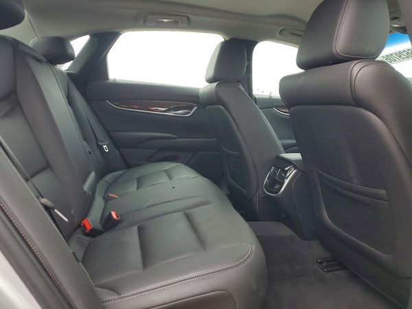 2017 CADILLAC XTS Luxury