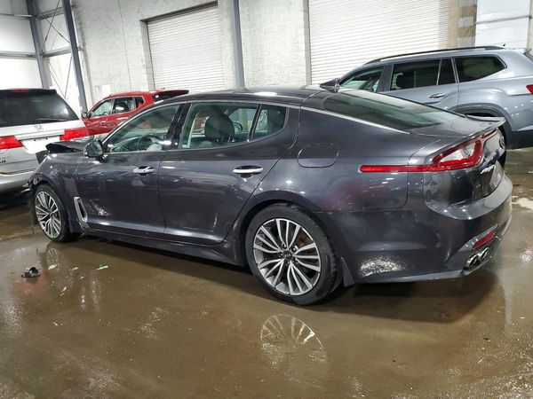 2019 KIA STINGER Base