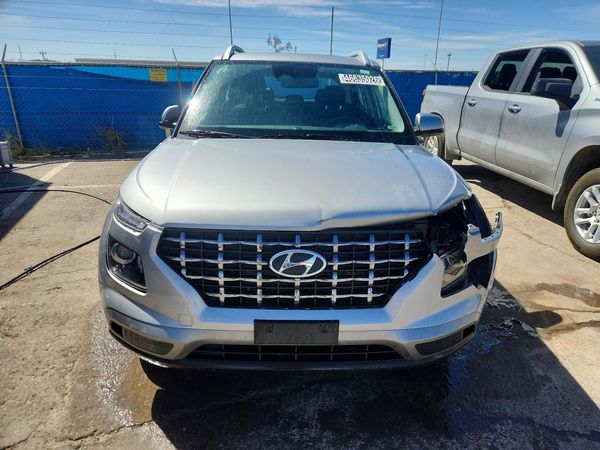 2025 HYUNDAI VENUE SEL, Limited