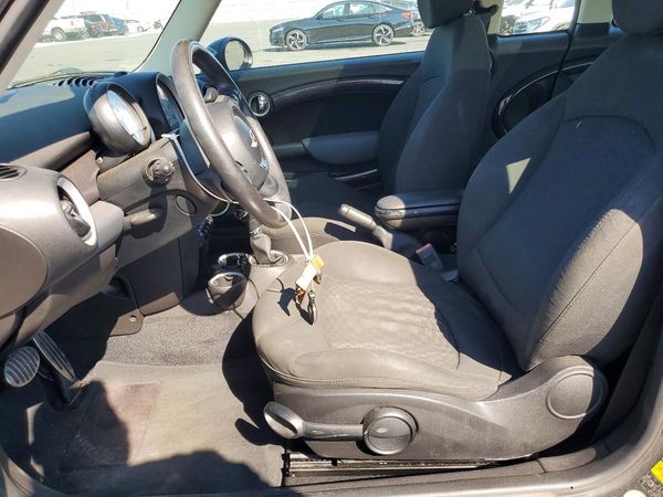 2012 MINI COOPER — DENT