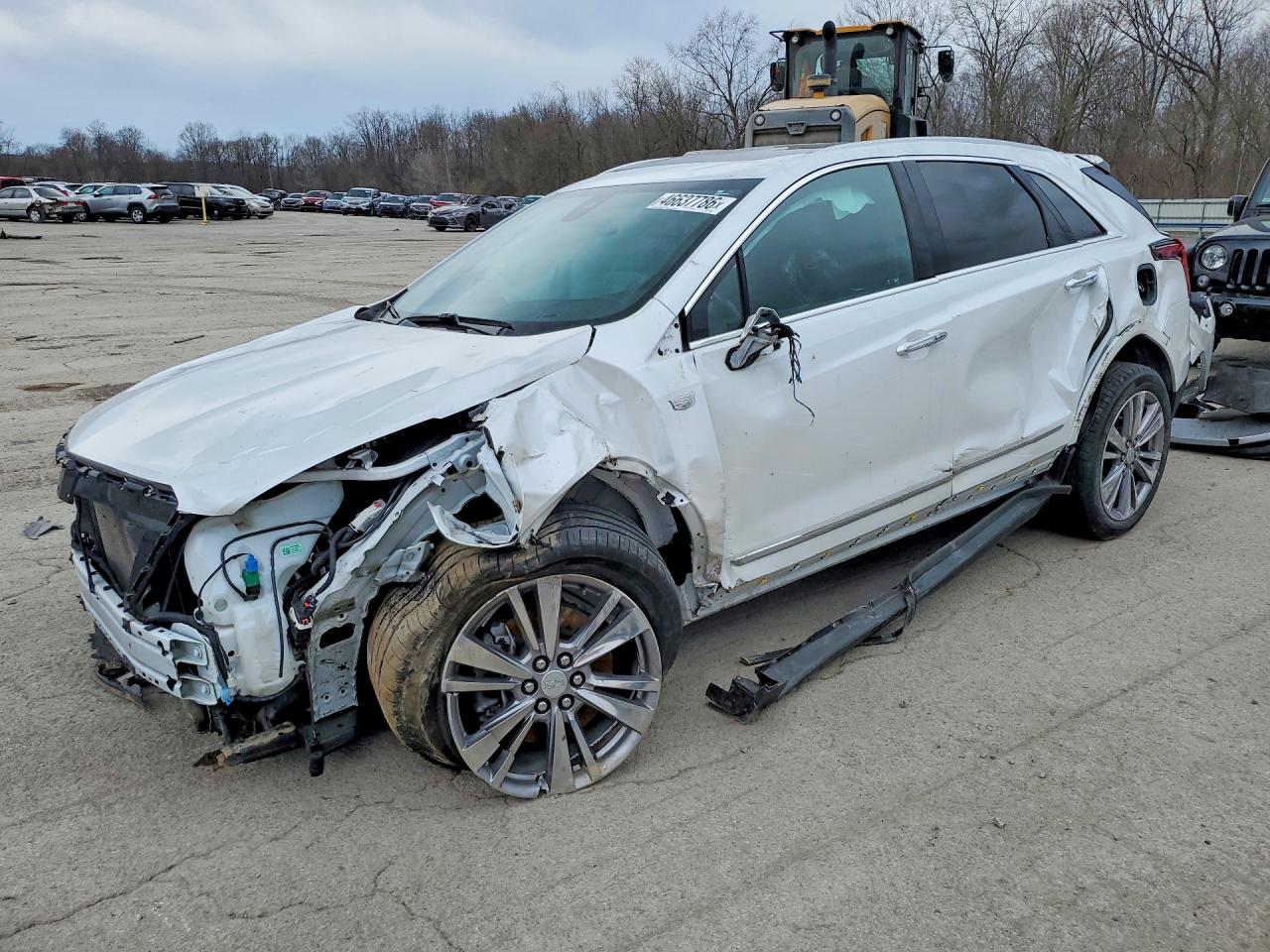 2024 CADILLAC XT5 Premium Luxury — Front 3/4