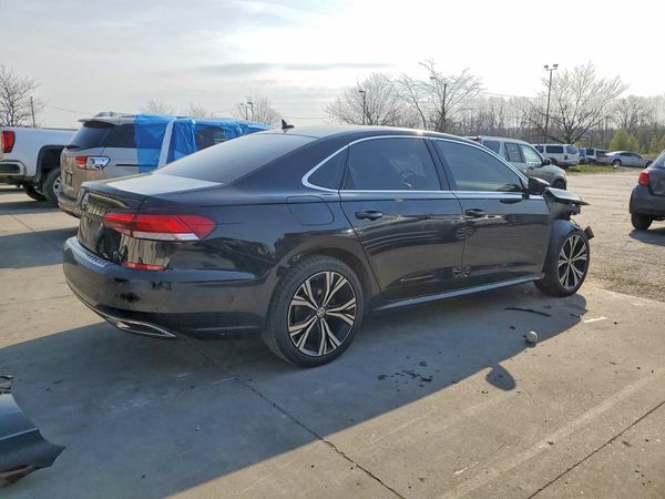 2021 VOLKSWAGEN PASSAT