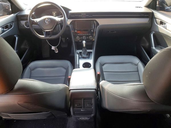 2021 VOLKSWAGEN PASSAT