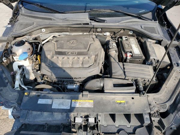 2021 VOLKSWAGEN PASSAT