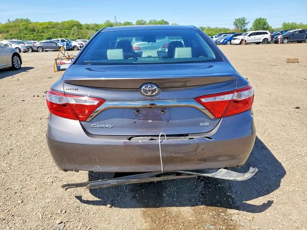2015 TOYOTA CAMRY