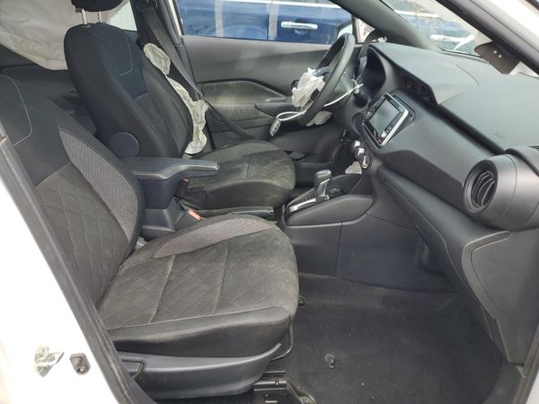 2020 NISSAN KICKS