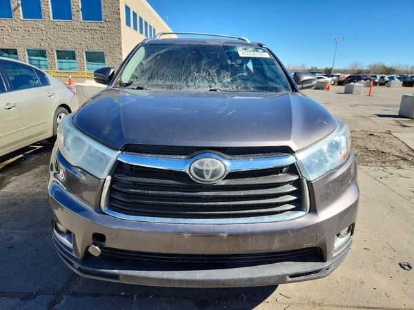 2015 TOYOTA HIGHLANDER