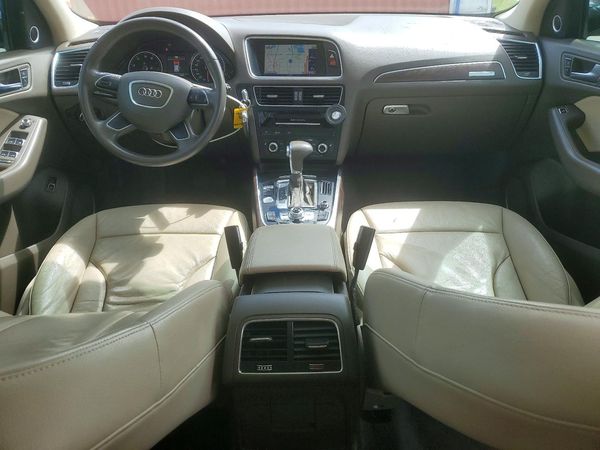 2016 AUDI Q5 quattro Premium Plus