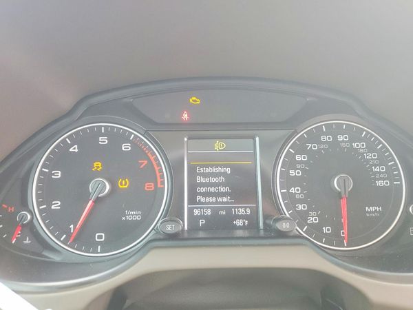 2016 AUDI Q5 quattro Premium Plus