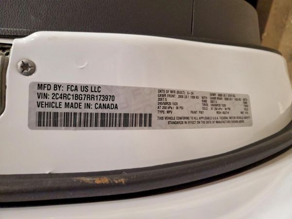 2024 CHRYSLER PACIFICA Touring L