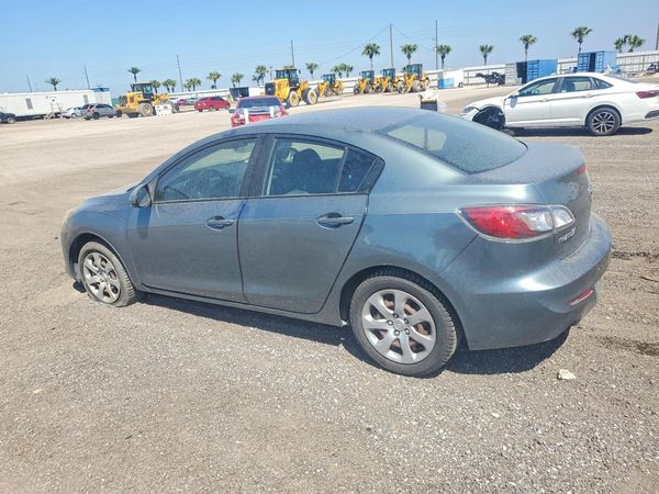 2013 MAZDA 3 Sport/GX