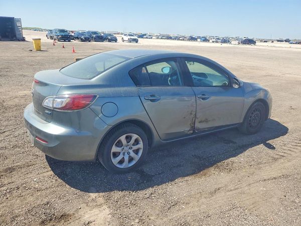 2013 MAZDA 3 Sport/GX
