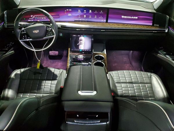 2025 CADILLAC ESCALADE