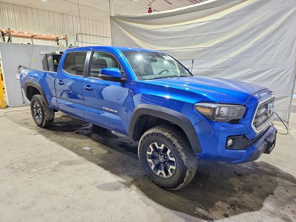 2017 TOYOTA TACOMA